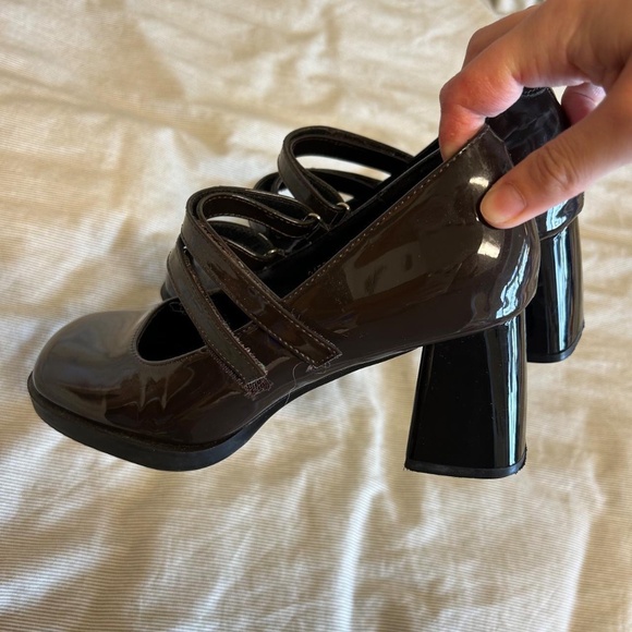 brown mary jane style heels - Picture 3 of 3